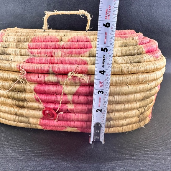 Vintage Handwoven Coiled Spiral Basket With Lid & Handle Floral Pattern - Picture 10 of 11
